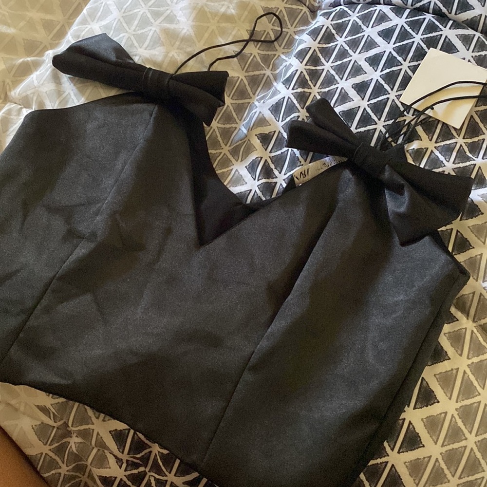 Zara store black short shirt completely new medium size never used has no detail